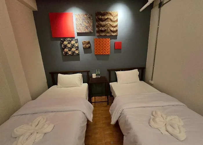 Lhong Krung *